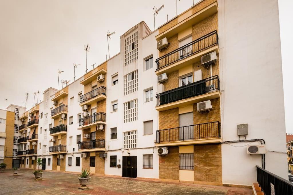Apto Centrico, 2 Aparcamientos Privados, Bicis Sevilla Kültér fotó